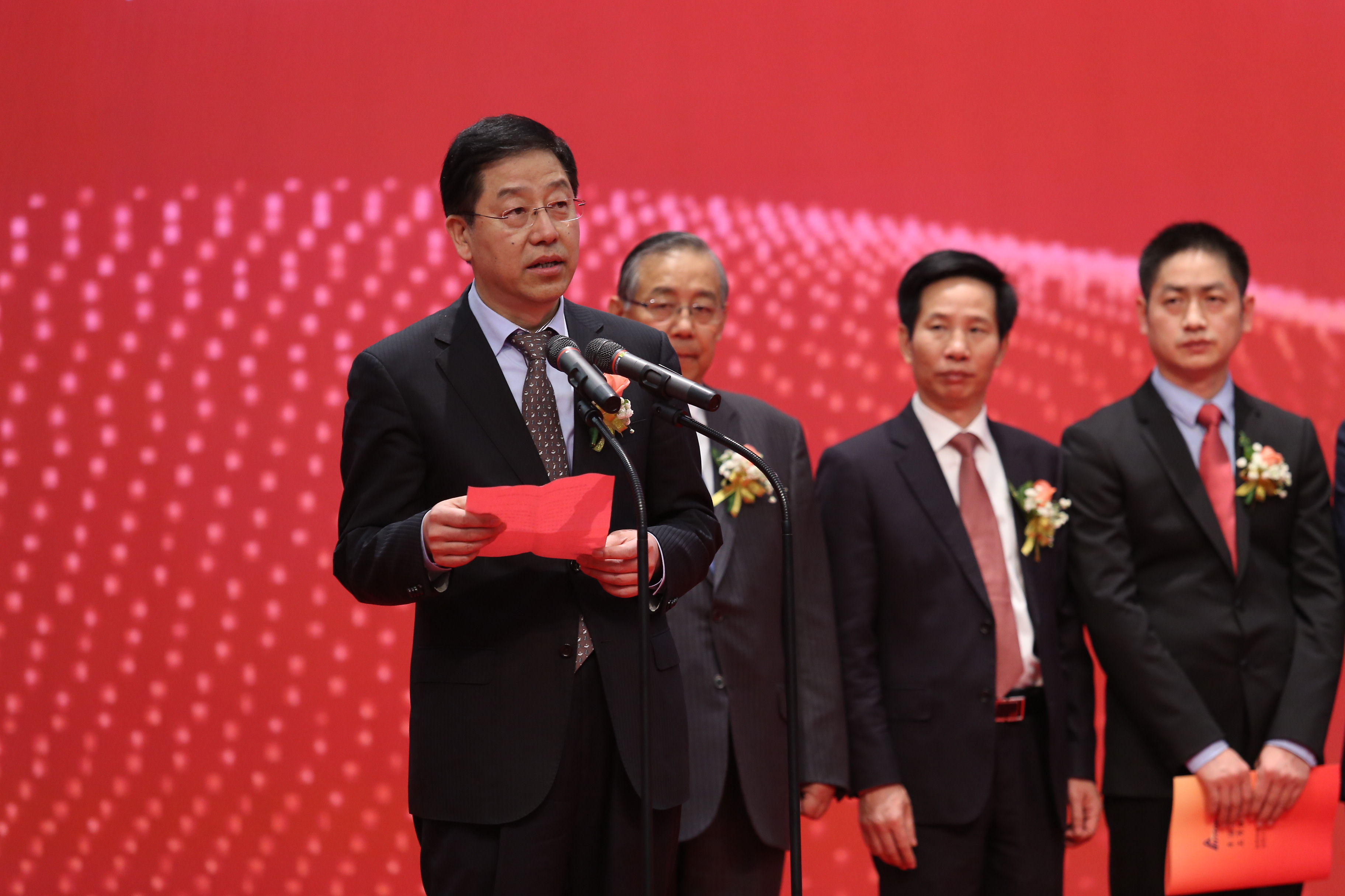 6t����(6TSPORTS)�����Źɷݹ�˾