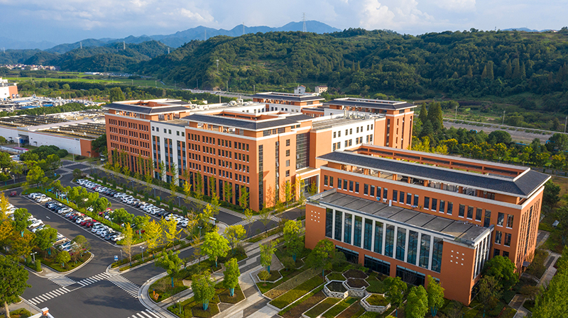 16405088311947749K5e.jpg 1-800.jpg